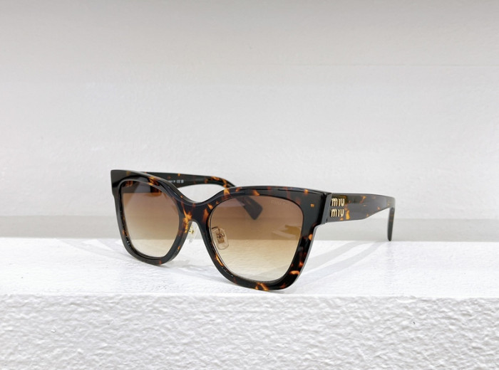 Miu Miu Sunglasses AAAA-749