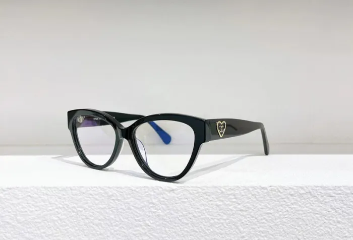 CHNL Sunglasses AAAA-1704