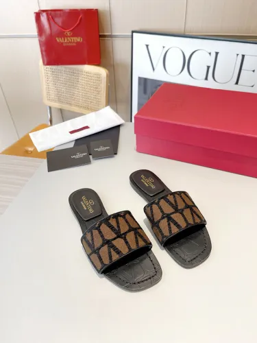 VT women slippers AAA-245