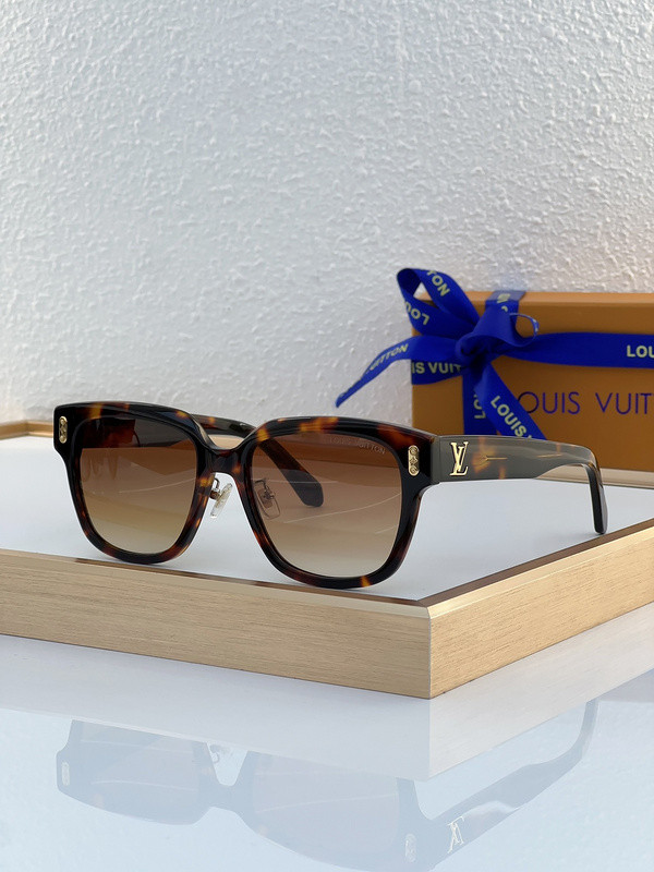 LV Sunglasses AAAA-4217