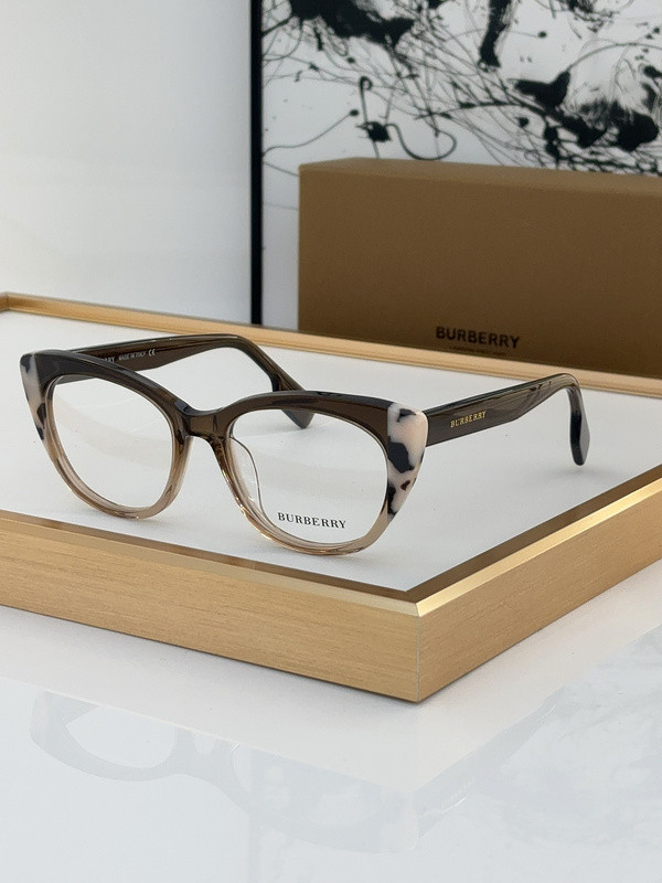 Burberry Sunglasses AAAA-2290
