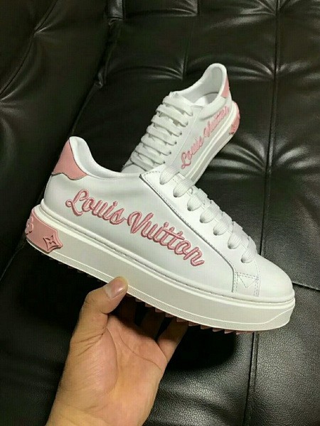 LV Women Shoes 1：1 Quality-540