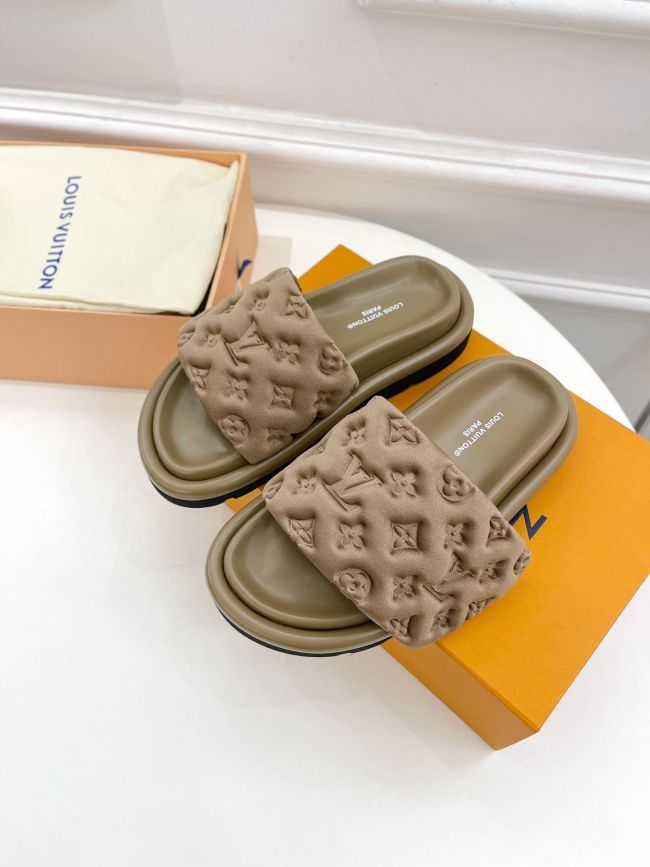 LV Sandals 1：1 Quality-385