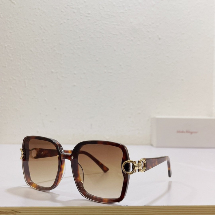 Ferragamo Sunglasses AAAA-571