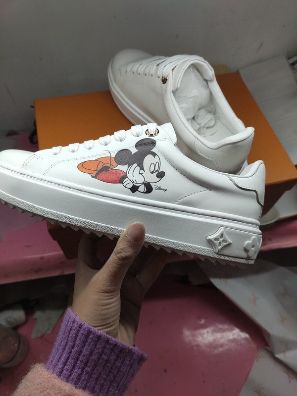 LV Women Shoes 1：1 Quality-515