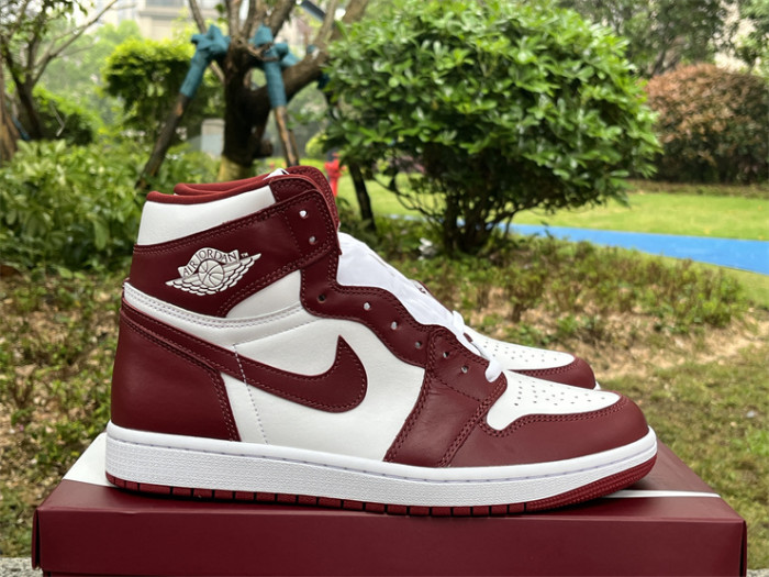 Authentic Air Jordan 1 High OG “Team Red”