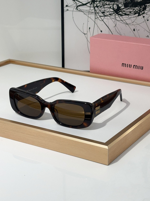 Miu Miu Sunglasses AAAA-832