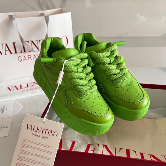 V men shoes 1:1 quality-359