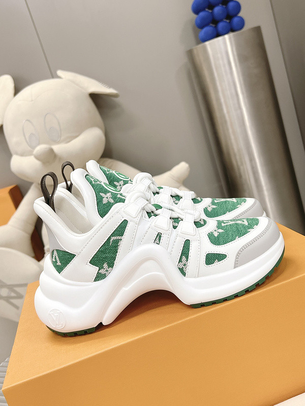 LV Women Shoes 1：1 Quality-895