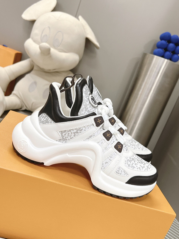 LV Women Shoes 1:1 Quality-896