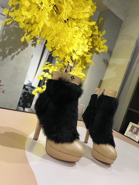 LV Women Shoes 1:1 Quality-723