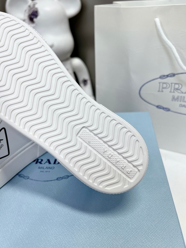 Prada women shoes 1：1 quality-366