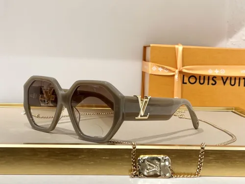 LV Sunglasses AAAA-1754