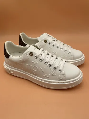 LV Women Shoes 1：1 Quality-878