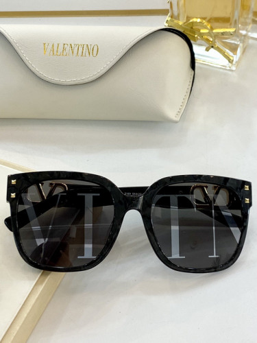V Sunglasses AAAA-396
