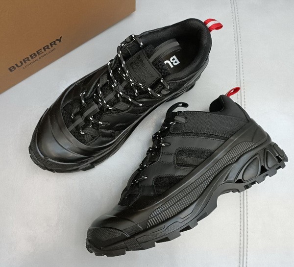 Burberry men shoes 1:1 quality-274