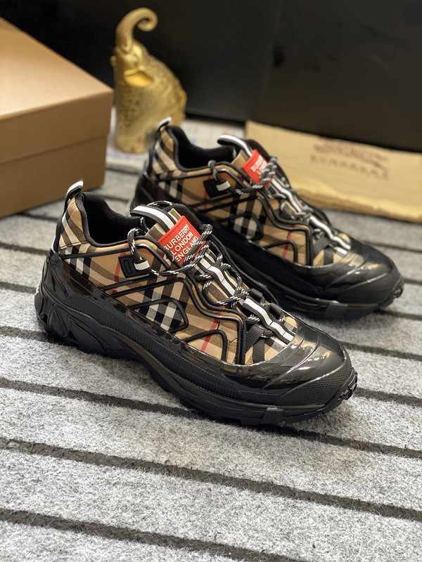 Burberry men shoes 1：1 quality-377