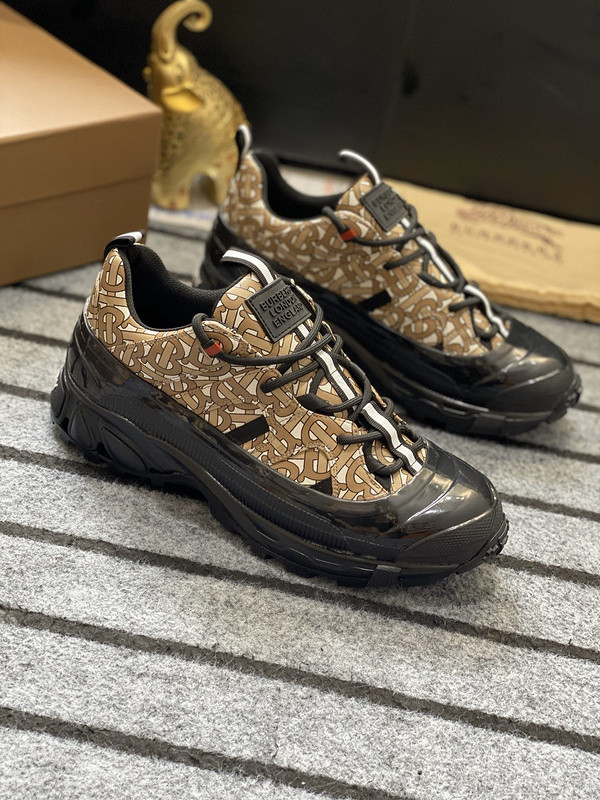 Burberry men shoes 1:1 quality-378