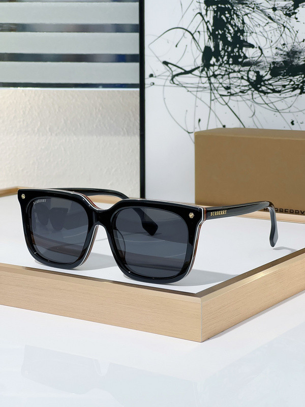 Burberry Sunglasses AAAA-2520