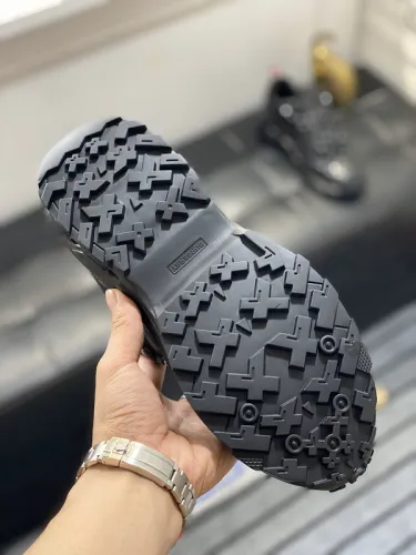 Burberry men shoes 1：1 quality-372