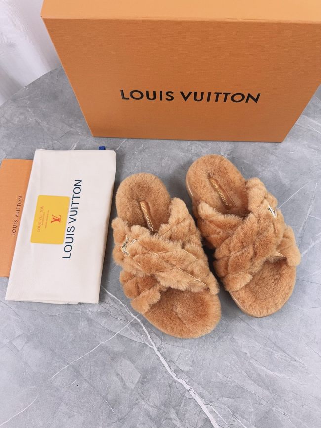 LV women Sandals 1:1 Quality-858