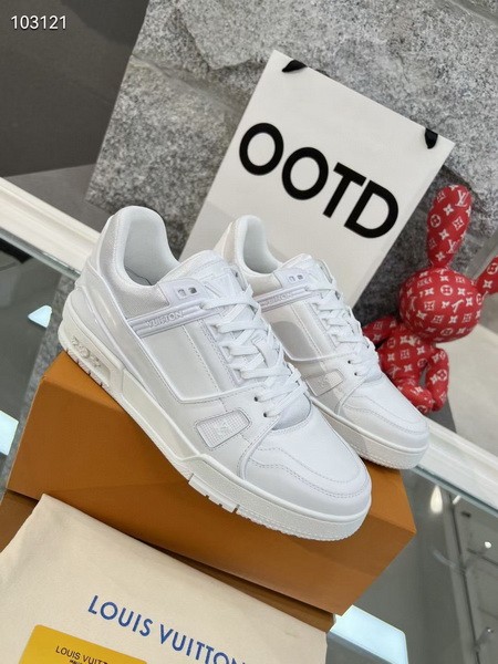 LV Men shoes 1:1 quality-4230