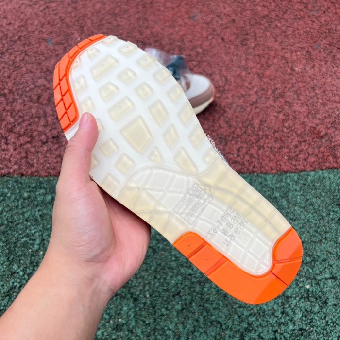 Authentic Division Street x Nike Air Max 1 Luxe “Oregon Ducks” PE