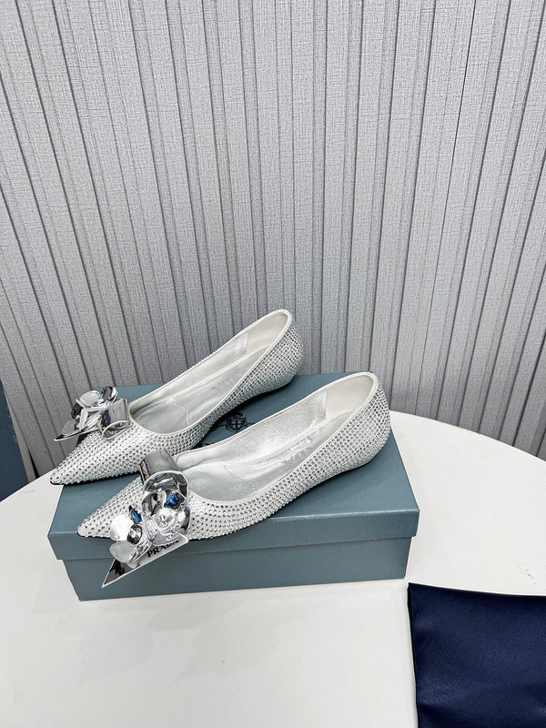 Prada women shoes 1:1 quality-484