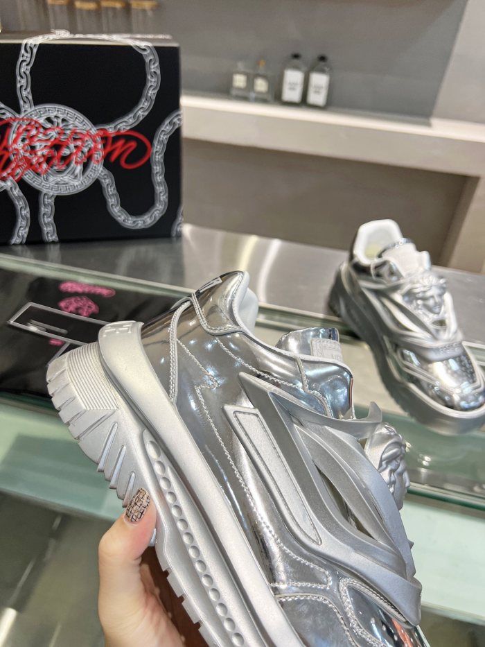 Versace Men Shoes 1：1 Quality-696