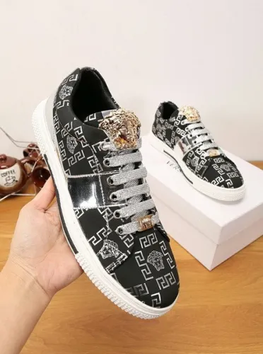 Versace Men Shoes 1：1 Quality-571