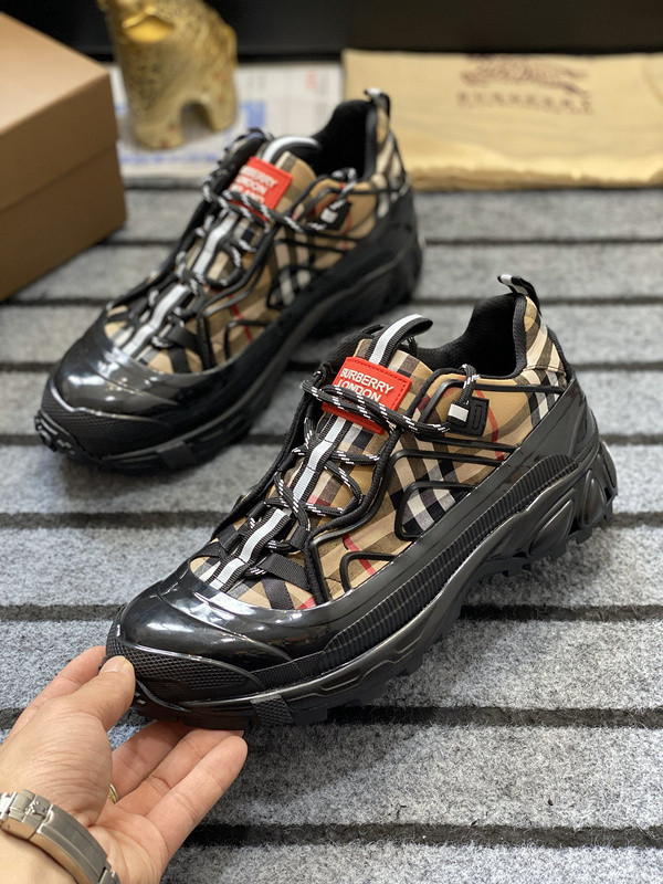 Burberry men shoes 1：1 quality-377