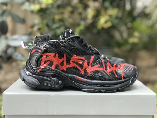 B 17FW Tripe-S High End Sneaker-363