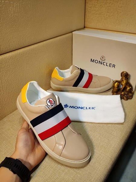 Moncler Men shoes 1:1 quality-023