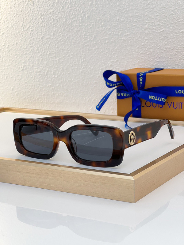 LV Sunglasses AAAA-4543