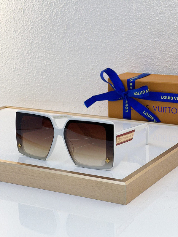 LV Sunglasses AAAA-4574