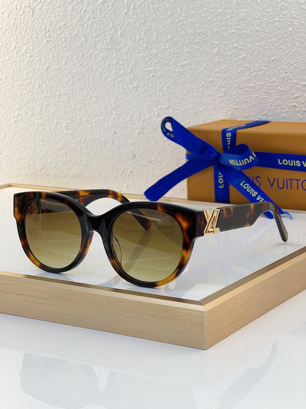 LV Sunglasses AAAA-4539