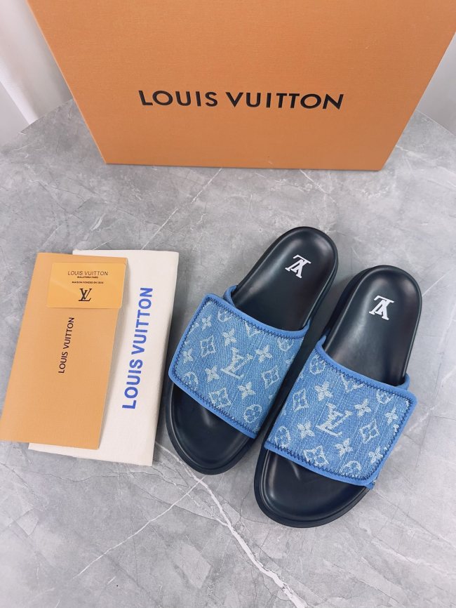 LV Sandals 1：1 Quality-824