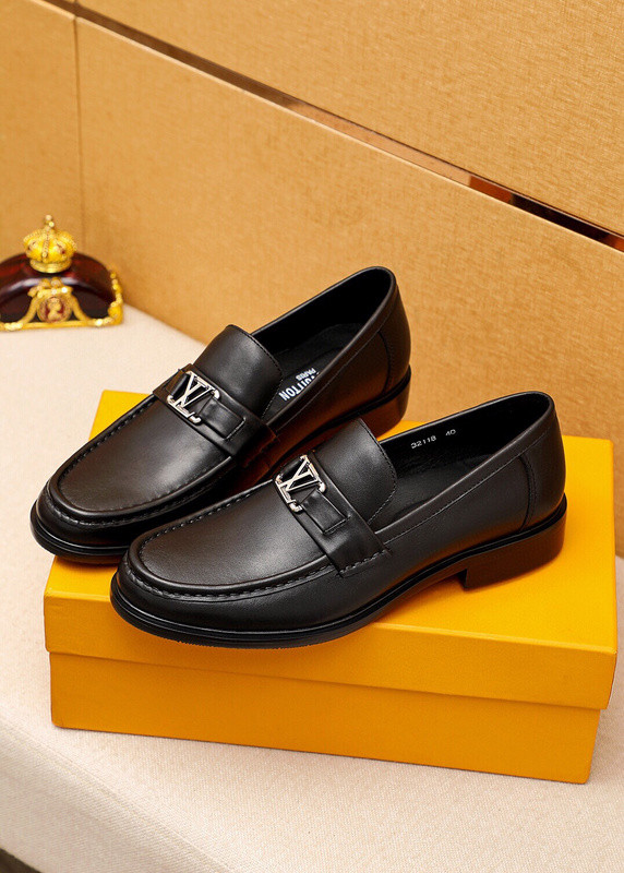 LV Men shoes 1：1 quality-4608