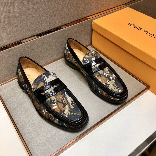 LV Men shoes 1:1 quality-4046