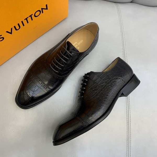 LV Men shoes 1:1 quality-4276