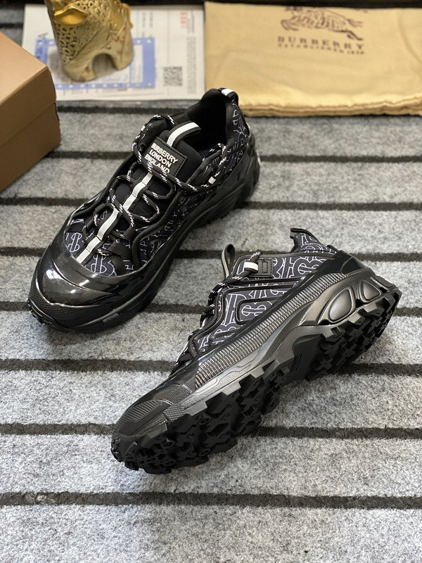 Burberry men shoes 1：1 quality-376