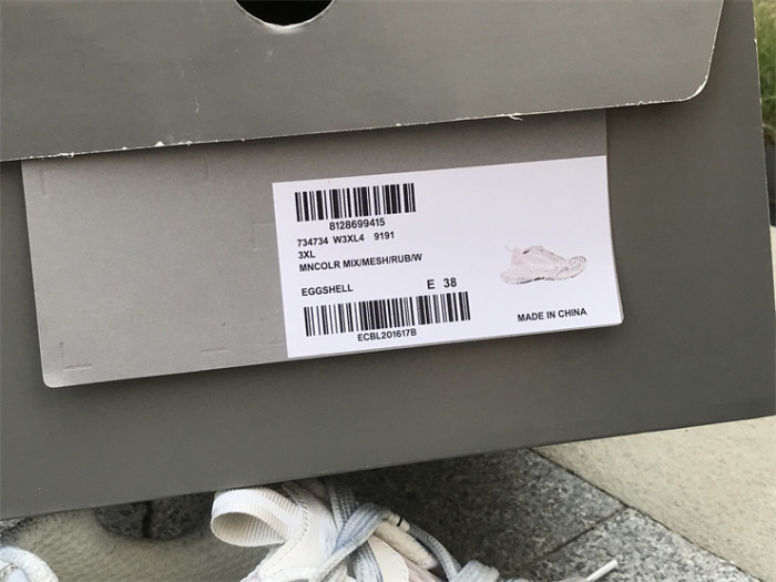 B 17FW Tripe-S High End Sneaker-364