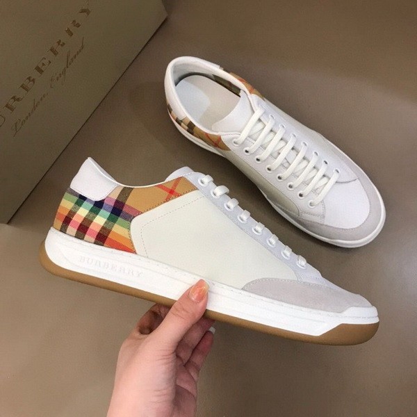 Burberry men shoes 1:1 quality-198
