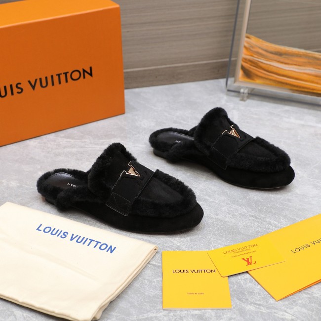 LV women Sandals 1:1 Quality-870