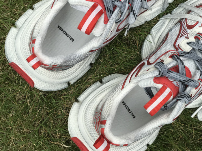 B 17FW Tripe-S High End Sneaker-373