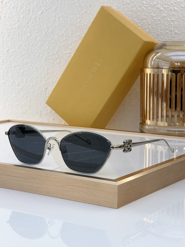 Loewe Sunglasses AAAA-405