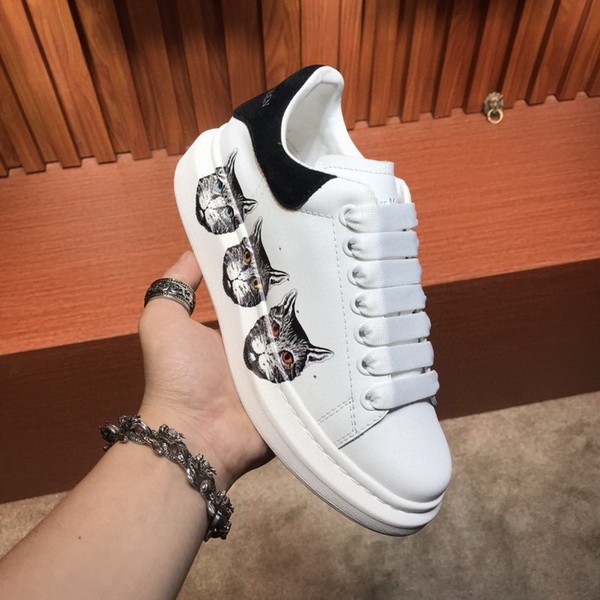 Alexander McQueen men shoes 1:1 quality-240