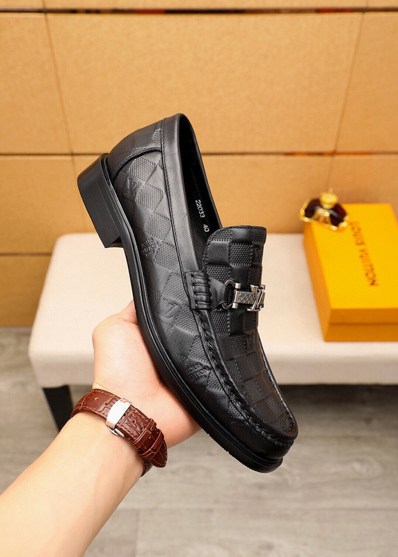 LV Men shoes 1：1 quality-4607