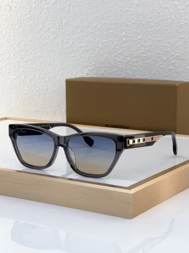 Burberry Sunglasses AAAA-2547