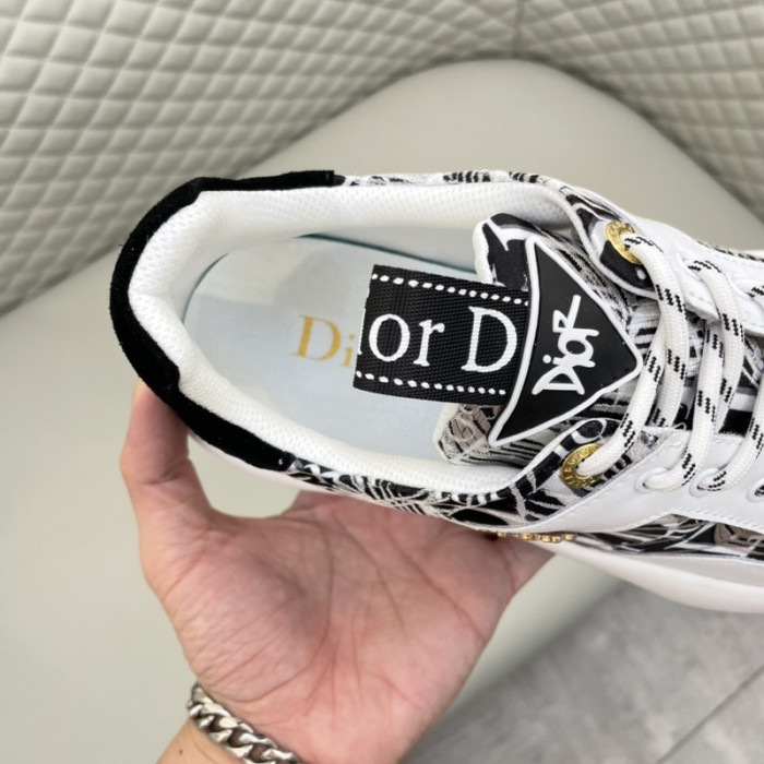 Versace Men Shoes 1：1 Quality-713